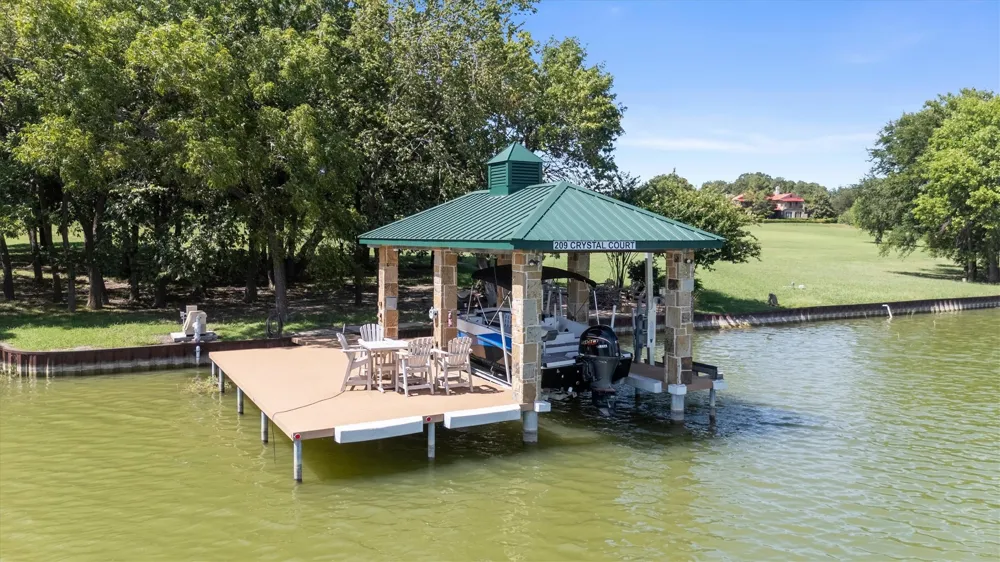 209 Crystal Court Heath, TX 75032
