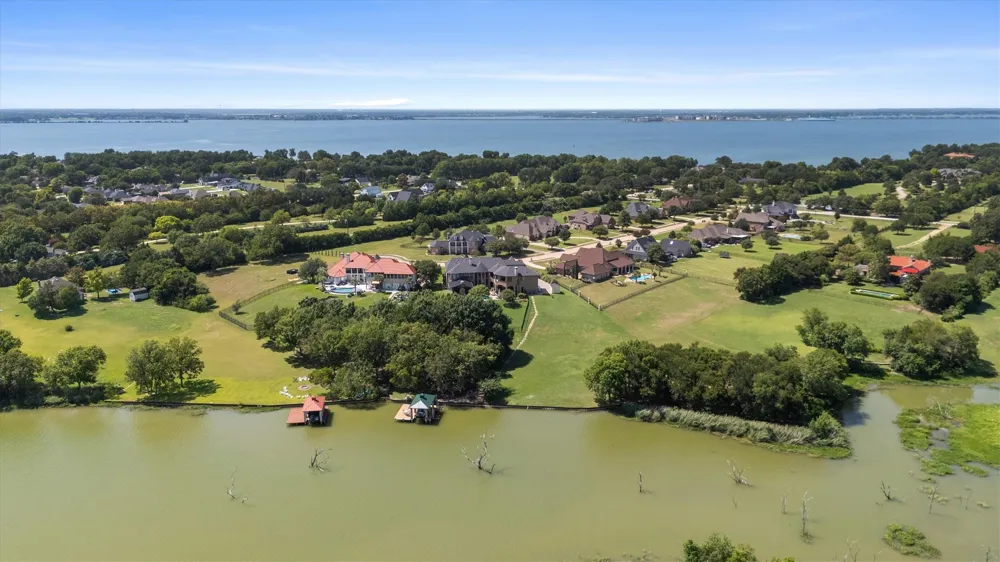 209 Crystal Court Heath, TX 75032