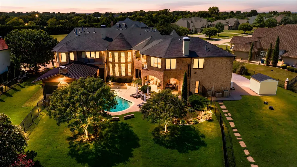 209 Crystal Court Heath, TX 75032