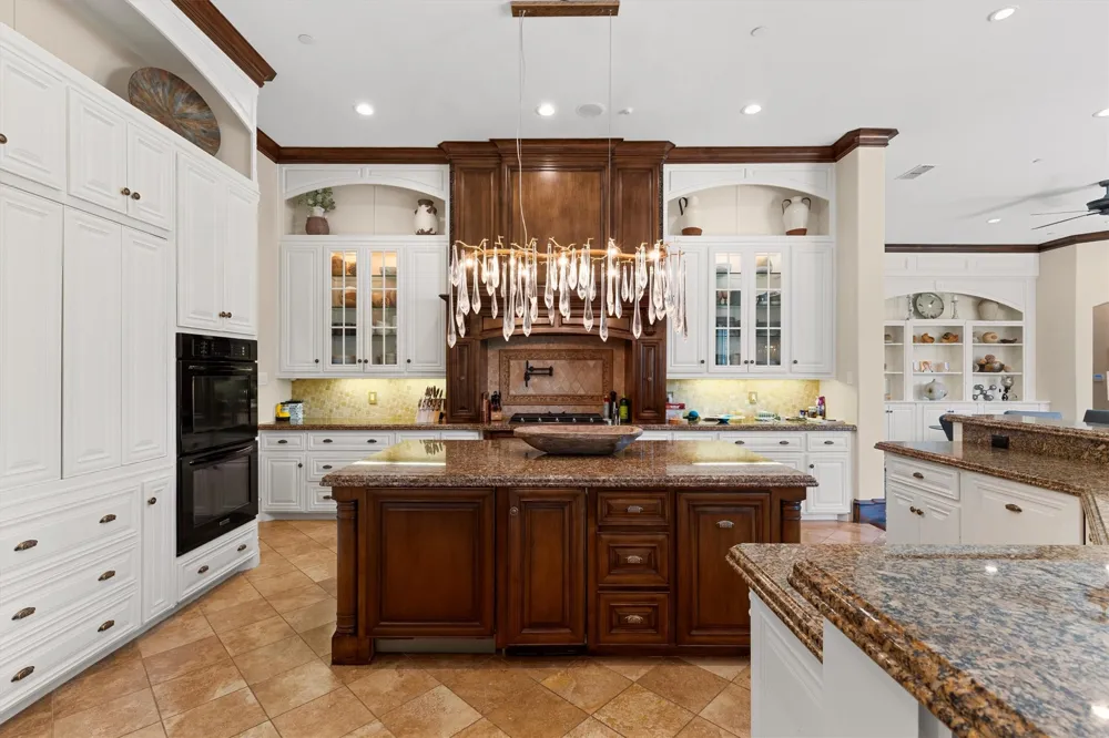 209 Crystal Court Heath, TX 75032