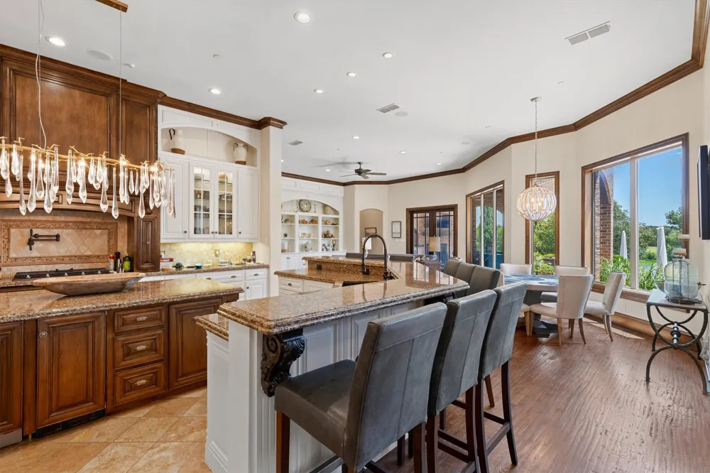 209 Crystal Court Heath, TX 75032