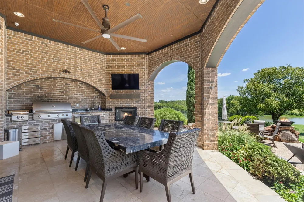 209 Crystal Court Heath, TX 75032