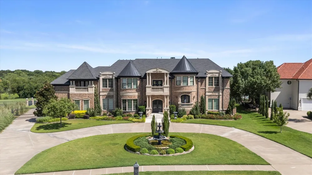 209 Crystal Court Heath, TX 75032