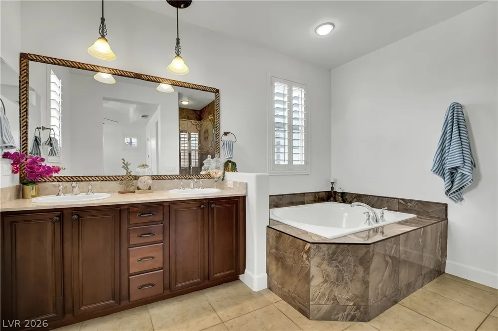 1866 Via Delle Arti #3103 Henderson, NV 89044