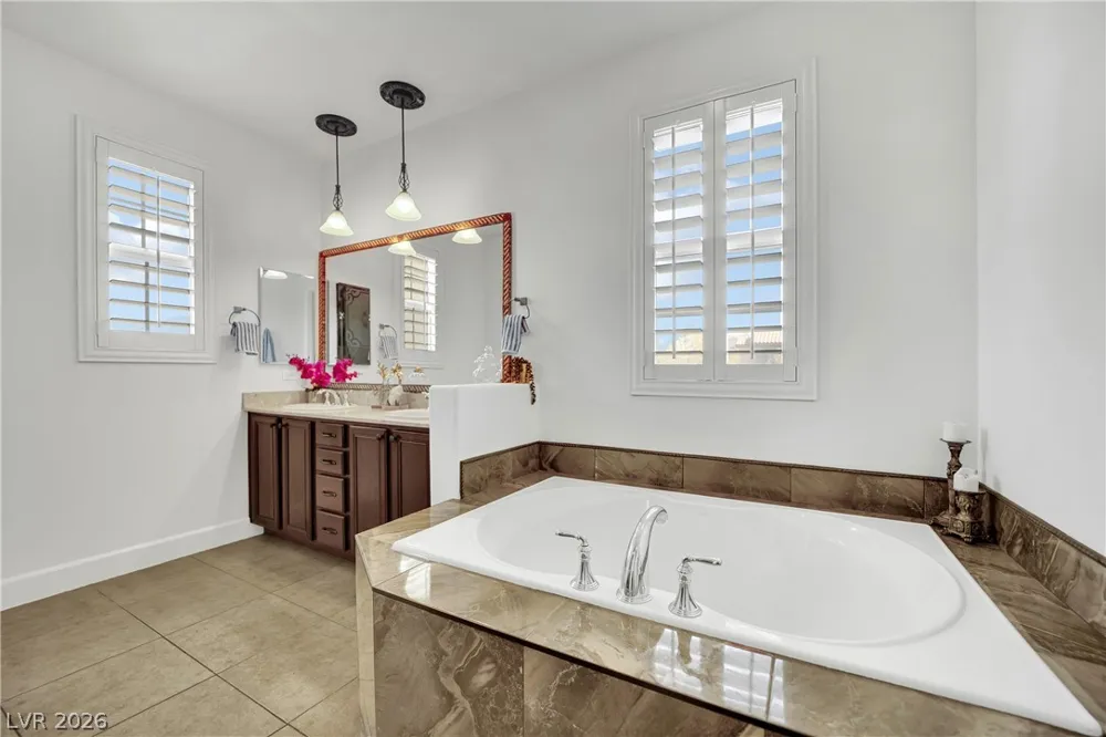1866 Via Delle Arti #3103 Henderson, NV 89044