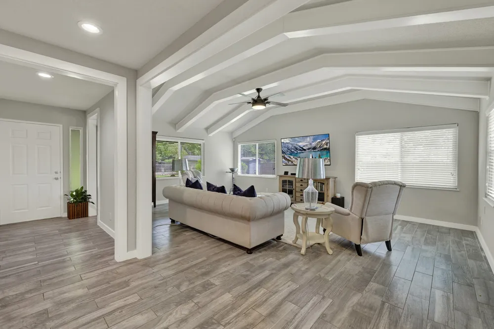 635 Riverside Path Canyon Lake, TX 78133
