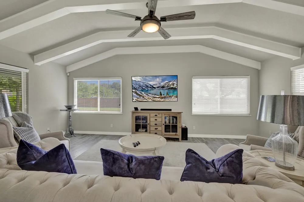 635 Riverside Path Canyon Lake, TX 78133