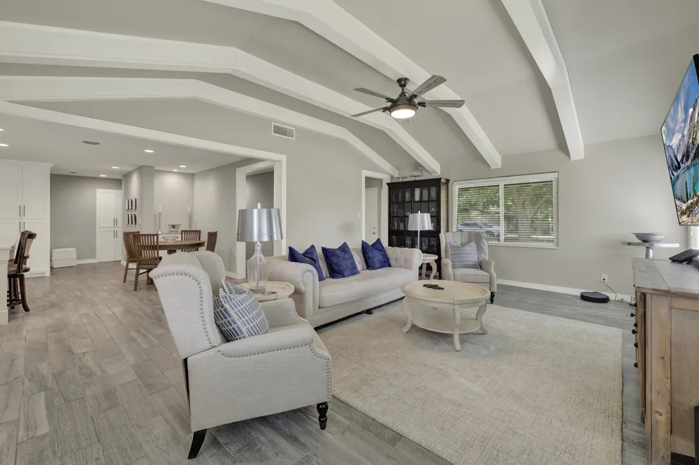 635 Riverside Path Canyon Lake, TX 78133