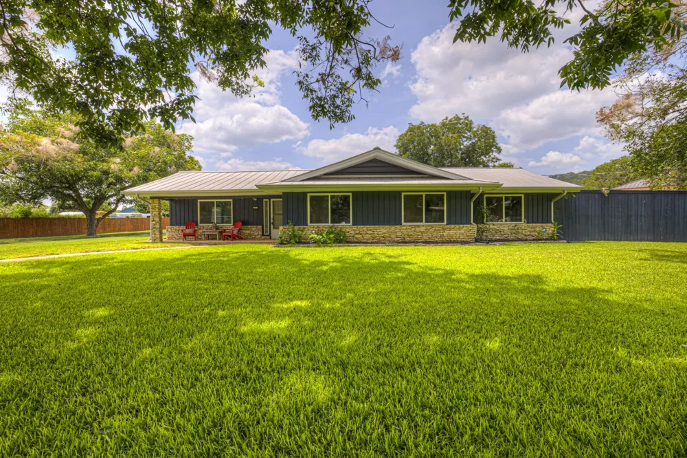 635 Riverside Path Canyon Lake, TX 78133