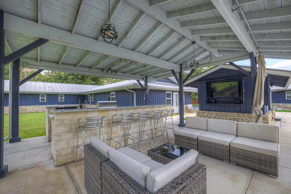 635 Riverside Path Canyon Lake, TX 78133