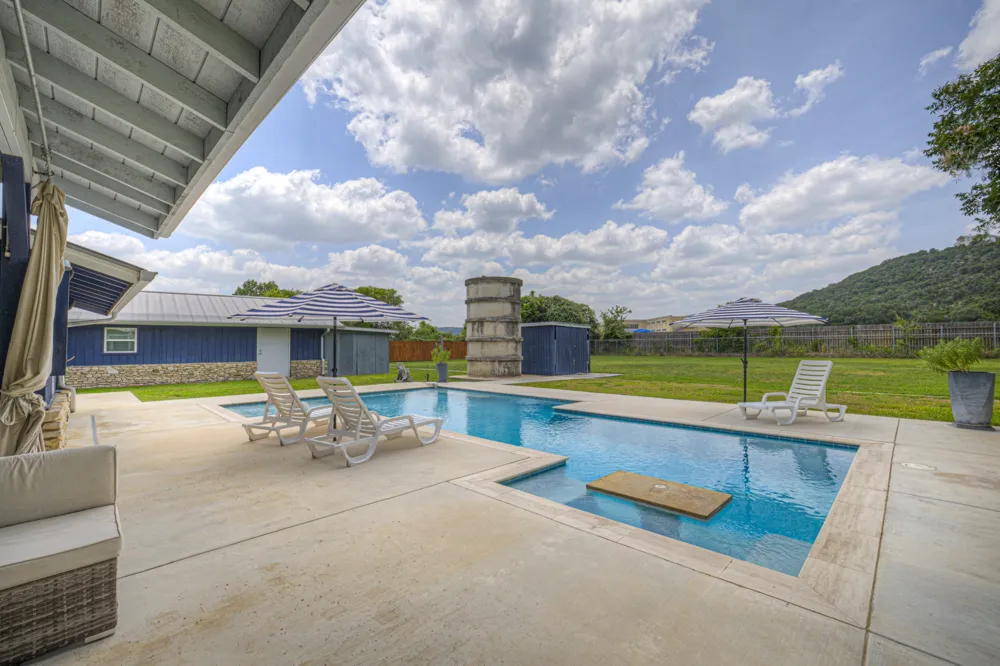 635 Riverside Path Canyon Lake, TX 78133