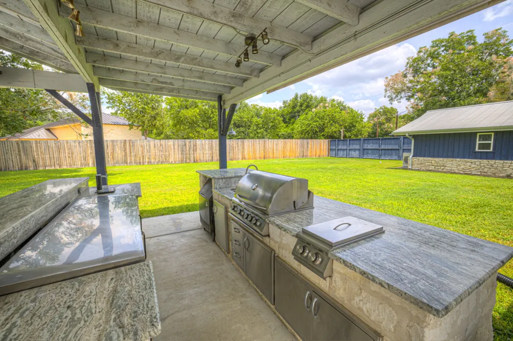 635 Riverside Path Canyon Lake, TX 78133