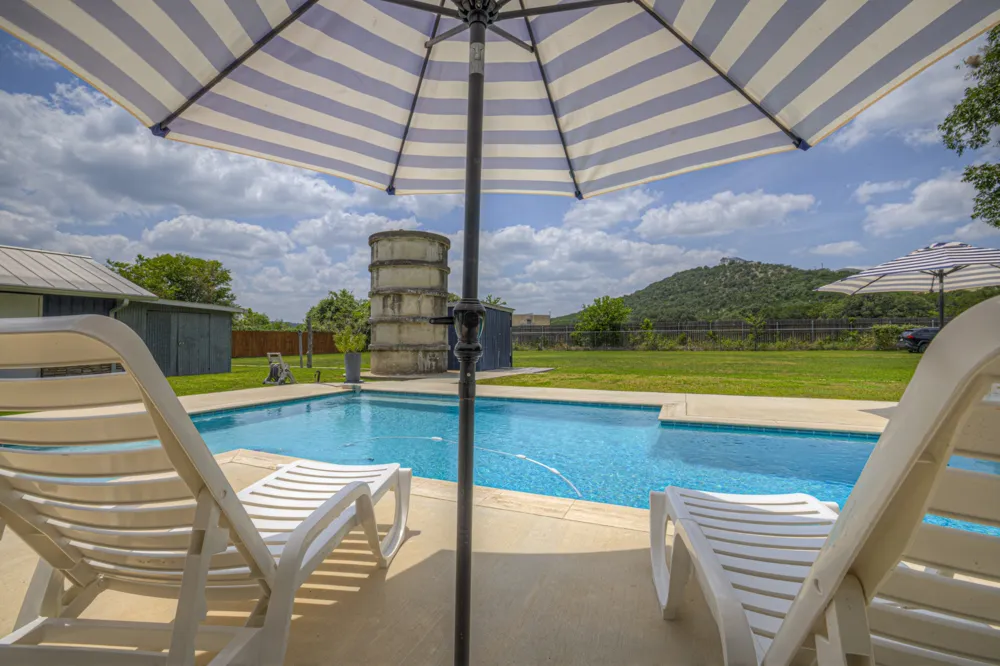 635 Riverside Path Canyon Lake, TX 78133