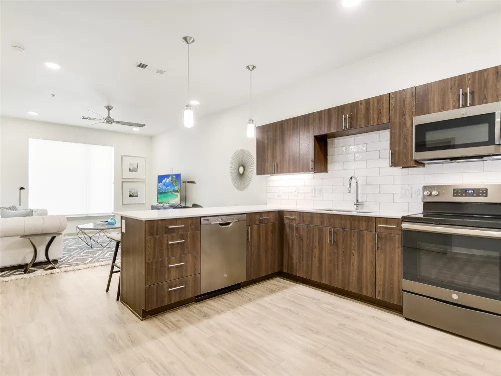 4811 Woodrow Avenue #310 Austin, TX 78756