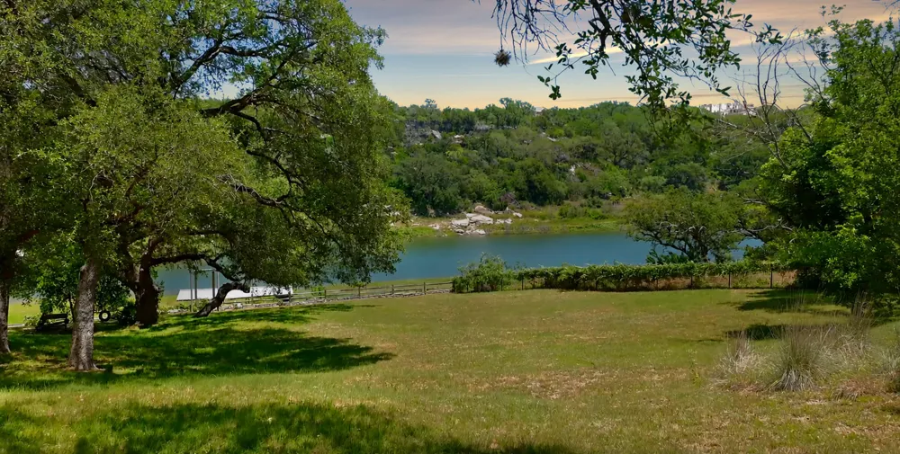 25014 Pedernales Canyon Trail Spicewood, TX 78669
