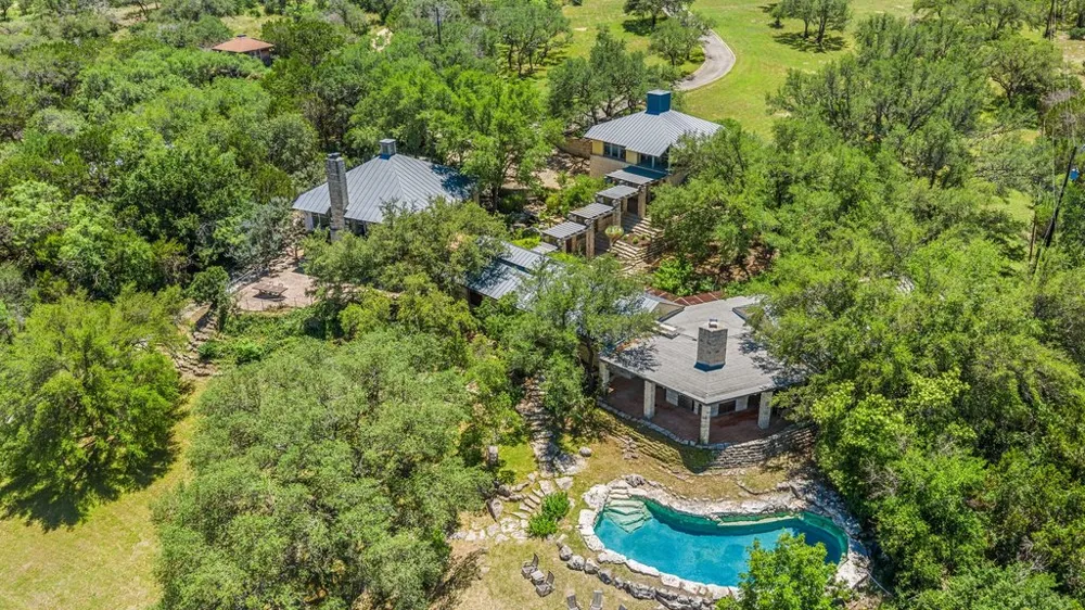 25014 Pedernales Canyon Trail Spicewood, TX 78669
