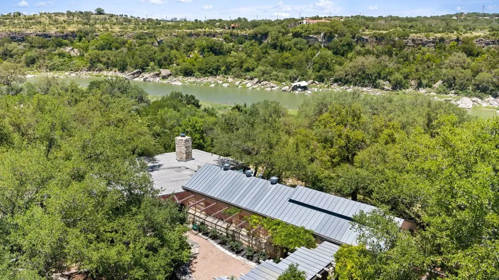 25014 Pedernales Canyon Trail Spicewood, TX 78669