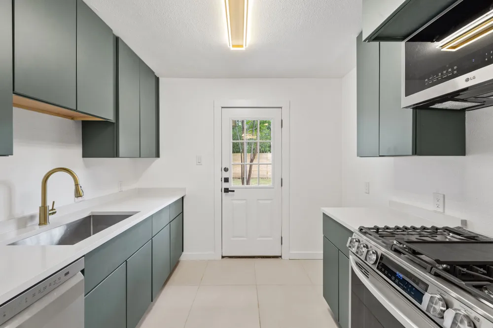 4908 Hawk Cove #1 Austin, TX 78745