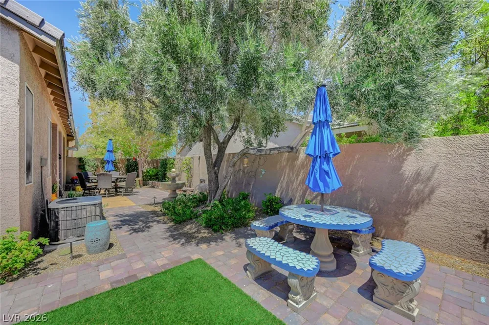 9272 Drifting Bay Street Las Vegas, NV 89123