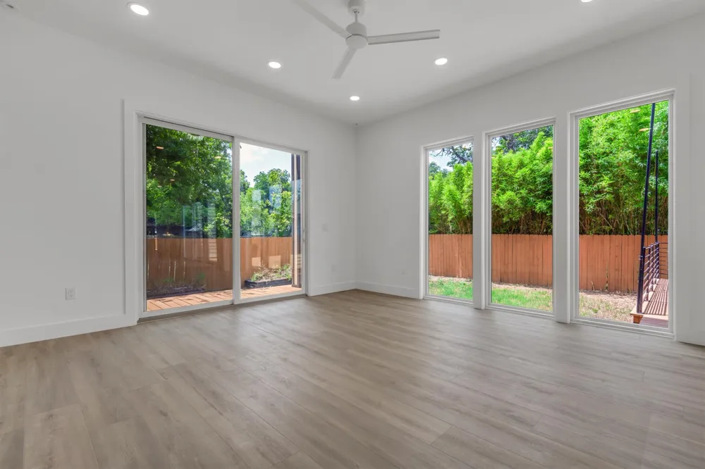 3101 Lyons Road Austin, TX 78702