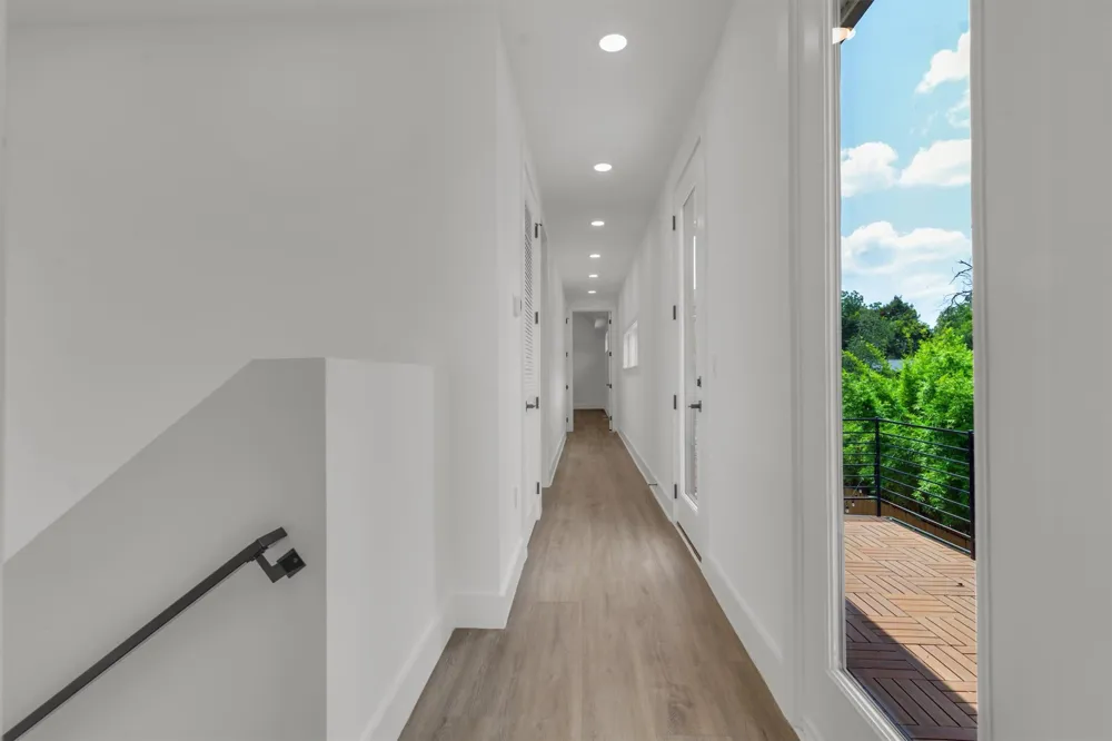 3101 Lyons Road Austin, TX 78702