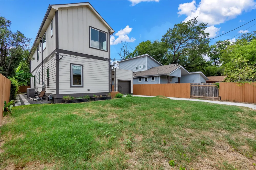 3101 Lyons Road Austin, TX 78702