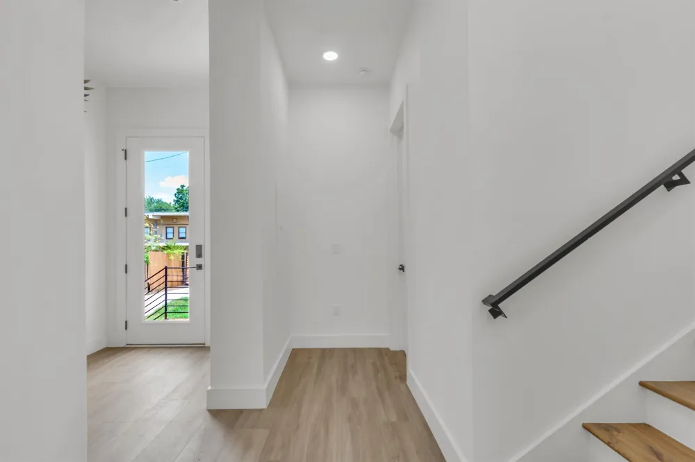 3101 Lyons Road Austin, TX 78702