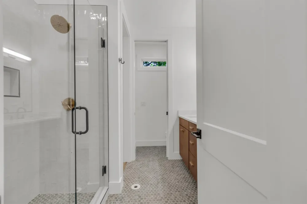 3101 Lyons Road Austin, TX 78702