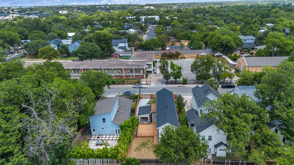 3101 Lyons Road Austin, TX 78702