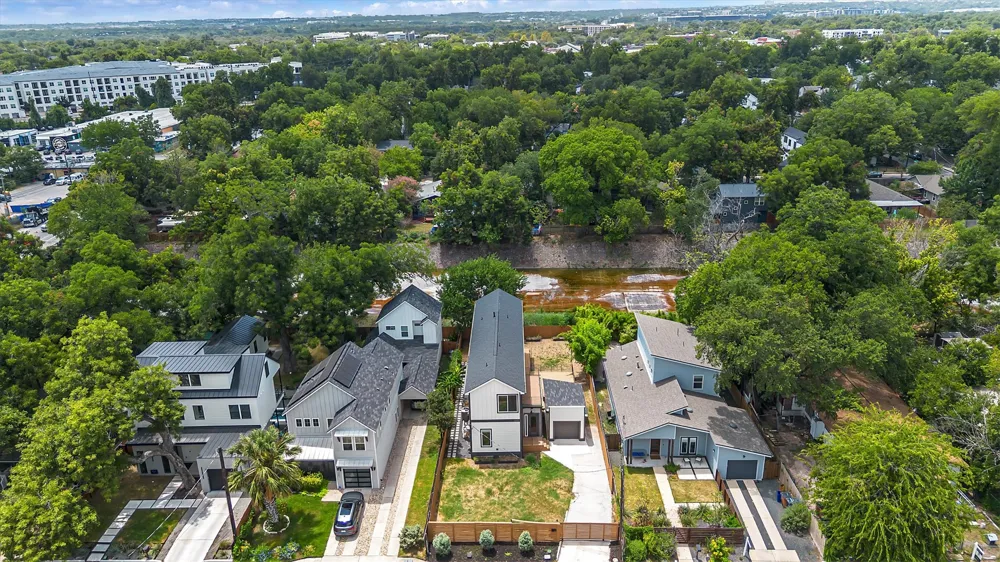 3101 Lyons Road Austin, TX 78702