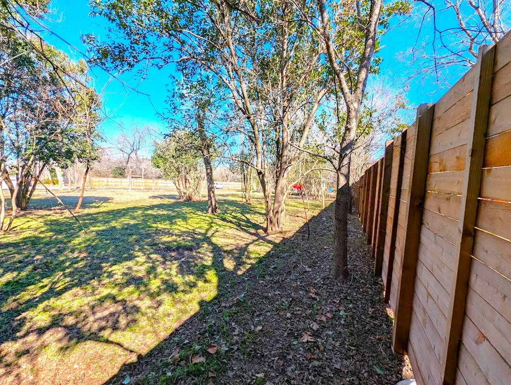 401 Oak Plaza Austin, TX 78753