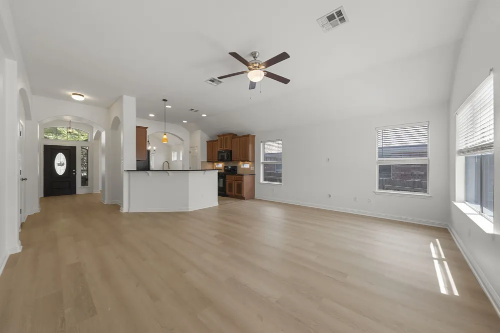 1689 Hidden Springs Path Round Rock, TX 78665