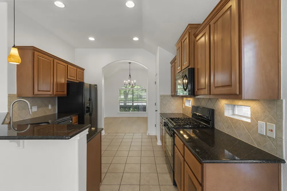 1689 Hidden Springs Path Round Rock, TX 78665