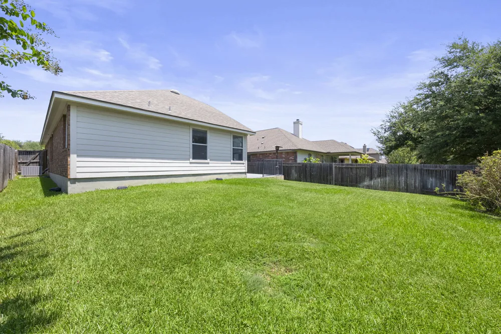 1689 Hidden Springs Path Round Rock, TX 78665