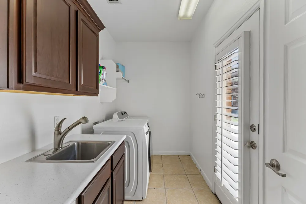 143 Desert Willow Way Austin, TX 78737