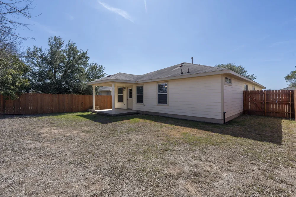 164 Pearl Lake Drive Kyle, TX 78640