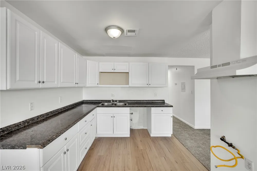 2341 Exeter Drive Las Vegas, NV 89156