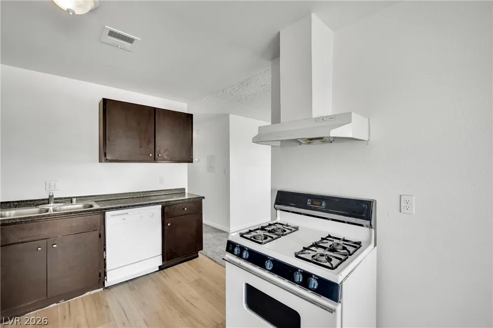 2341 Exeter Drive Las Vegas, NV 89156
