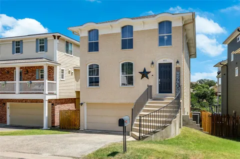 445 Venture Boulevard S