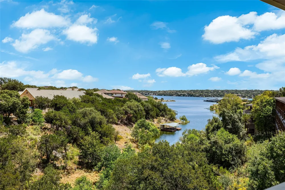 445 Venture Boulevard S Point Venture, TX 78645