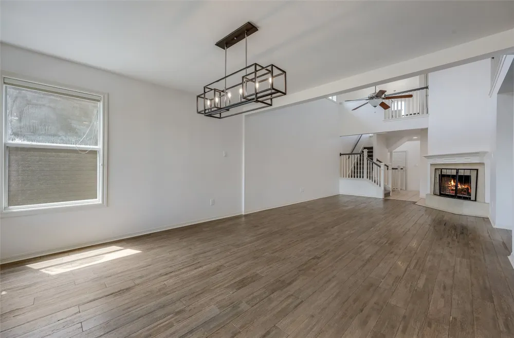 445 Venture Boulevard S Point Venture, TX 78645