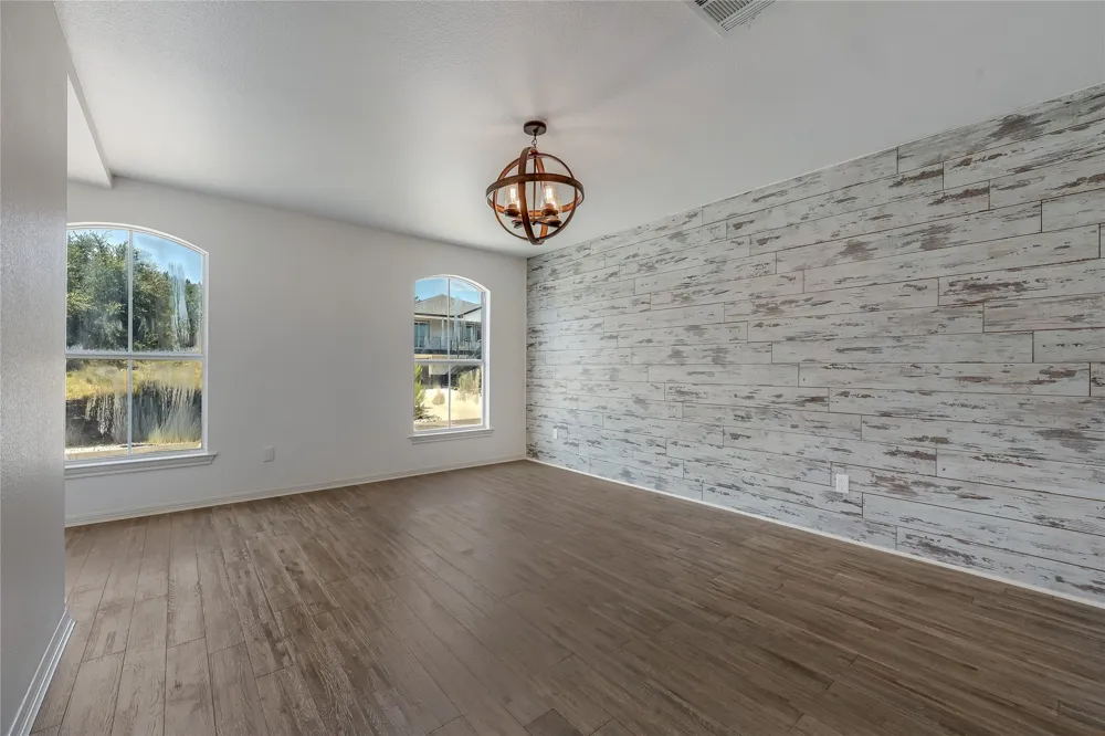 445 Venture Boulevard S Point Venture, TX 78645