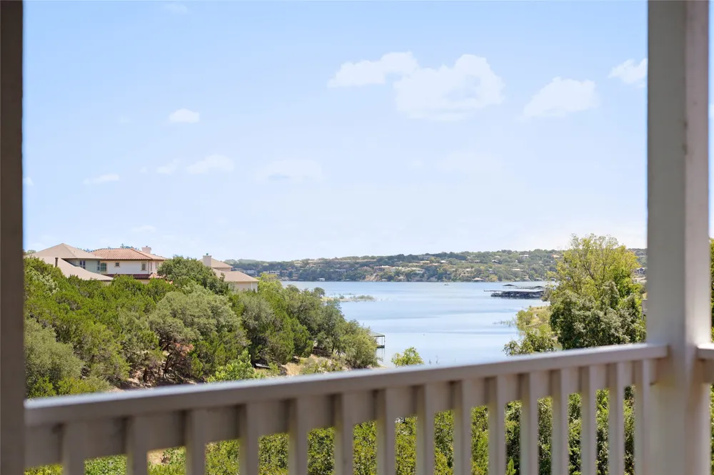 445 Venture Boulevard S Point Venture, TX 78645