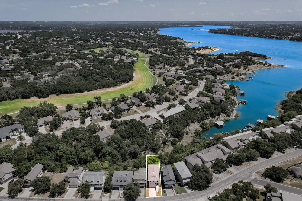 445 Venture Boulevard S Point Venture, TX 78645