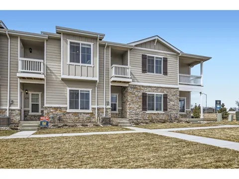 183 Robin Road