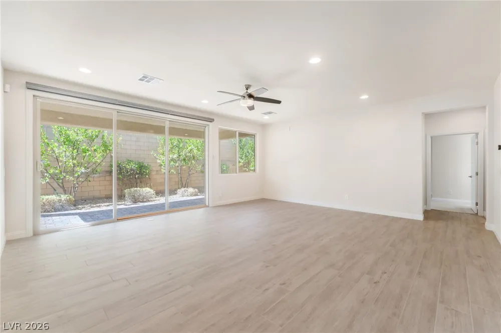 9729 Ponderosa Skye Court Las Vegas, NV 89166