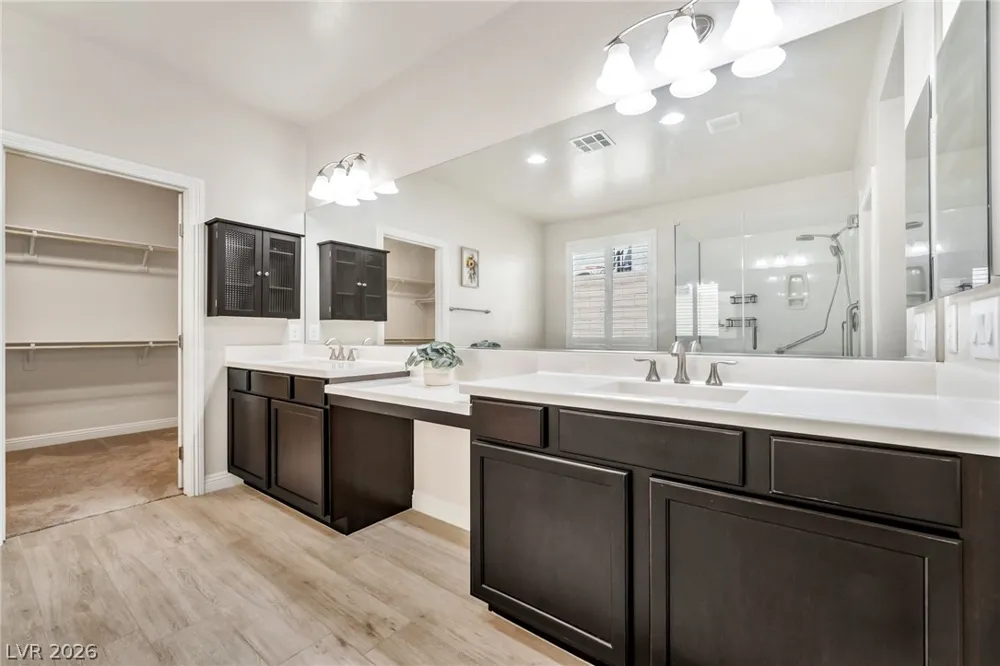 9729 Ponderosa Skye Court Las Vegas, NV 89166