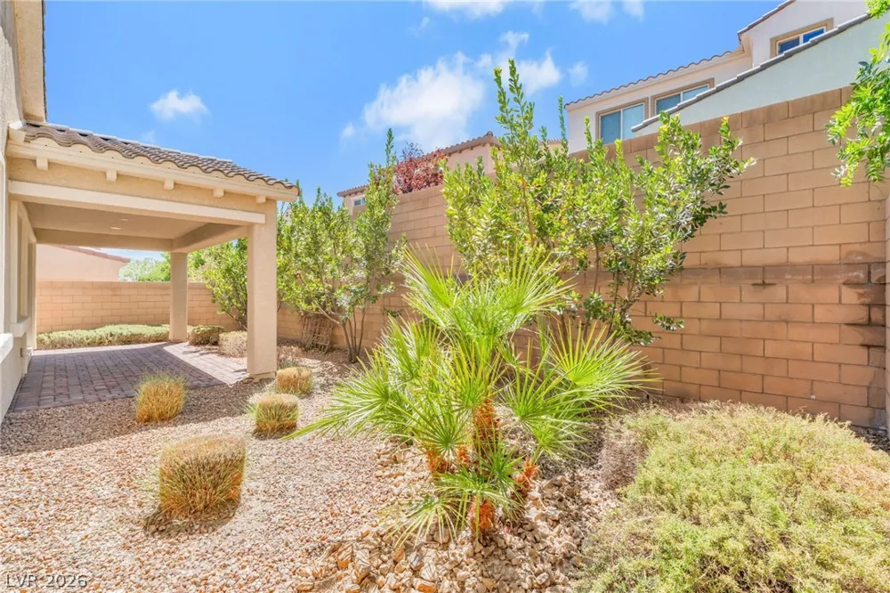 9729 Ponderosa Skye Court Las Vegas, NV 89166