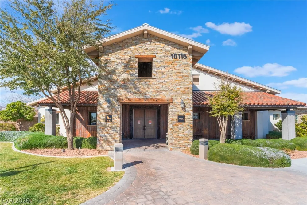 9729 Ponderosa Skye Court Las Vegas, NV 89166