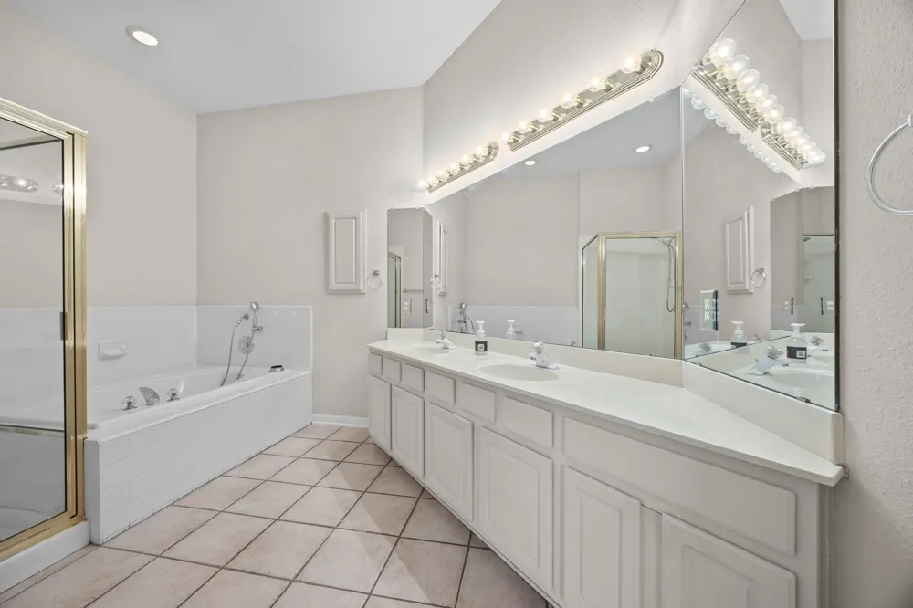 10133 Cassandra Drive Austin, TX 78717